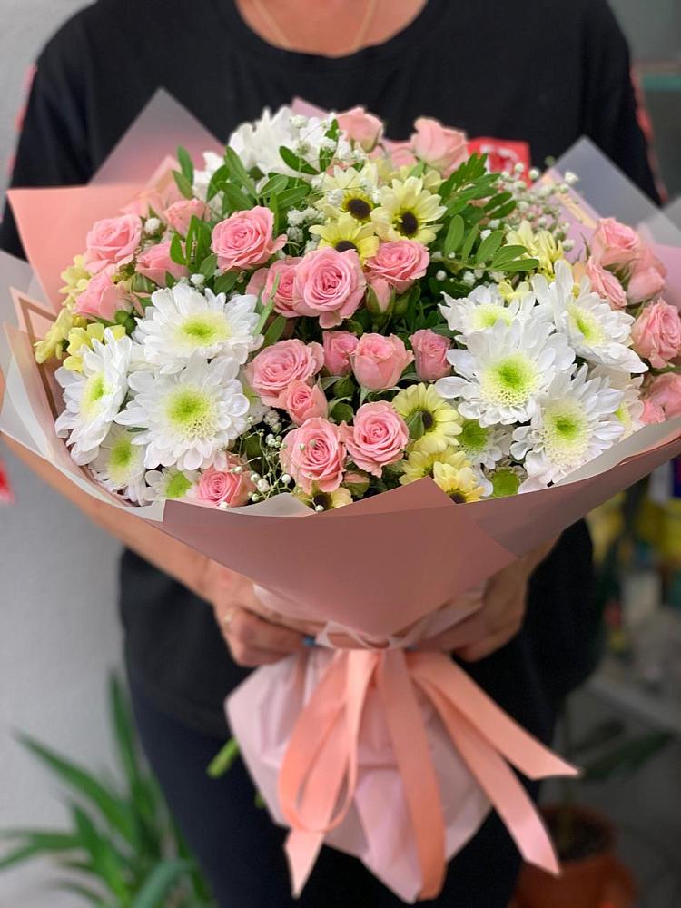 Букет цветов из: Розы и Хризантемы в Дыгулыбгее