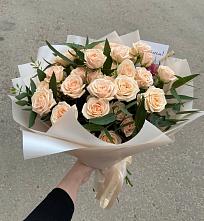 Букет Кремовые розы Латте в Дыгулыбгее