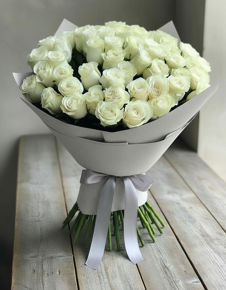 Букет 35 Белых роз в Дыгулыбгее