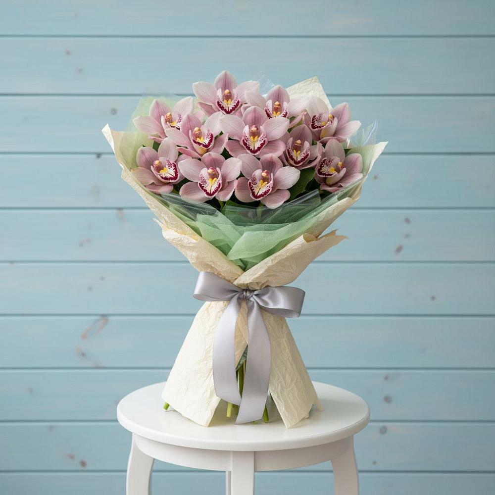 Букет цветов из: Орхидеи и Розы в Дыгулыбгее