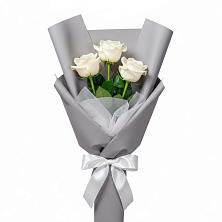 Букет 3 белые розы в Дыгулыбгее