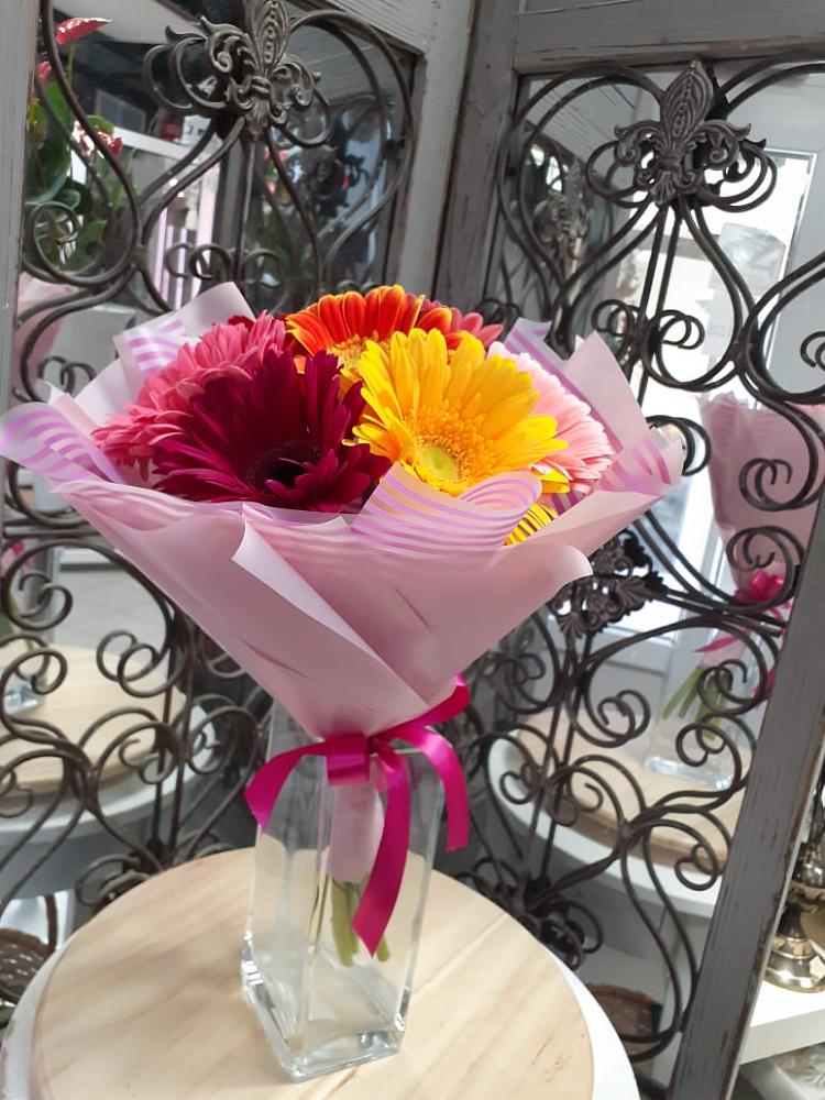 Букет цветов из: Герберы в Дыгулыбгее