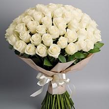 Букет 101 беля роза Белоснежка в Дыгулыбгее