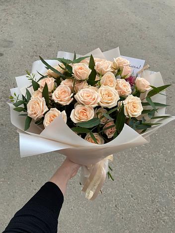 Букет Кремовые розы Латте в Дыгулыбгее