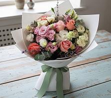 Букет цветов из:  Розы, Лизиантусы и Гвоздики в Дыгулыбгее