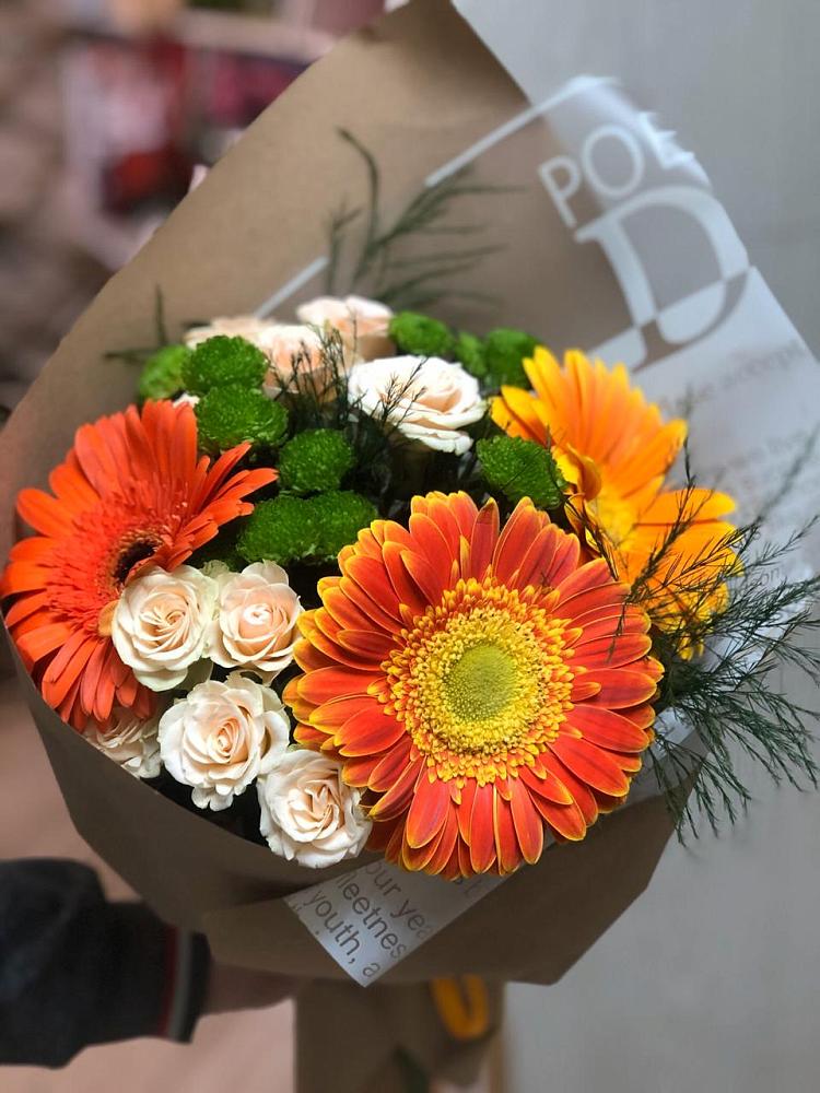 Букет цветов из: Герберы, Хризантемы и Розы в Дыгулыбгее