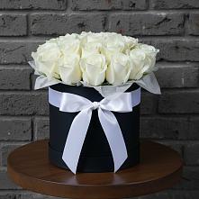 Цветочная композиция из Розы в шляпной коробке #REPLACE_PRED# Дыгулыбгее