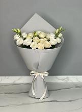 Букет цветов из:  Розы и Лизиантусы в Дыгулыбгее